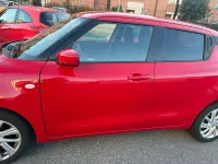 Usata Suzuki Swift Cool 83 CV (61 kW) 2021 Rosso Utilitaria