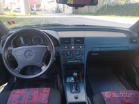 Usata Mercedes C180 122 CV (89 kW) 1996 Grigio Berlina