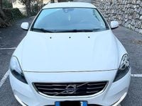 Usata Volvo V40 Business Edition 120 CV (88 kW) 2016 Bianco Berlina