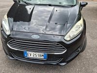 Usata Ford Fiesta 97 CV (71 kW) 2014 Nero Utilitaria
