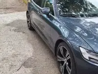 Usata Volvo V60 190 CV (139 kW) 2018 Bluazzurro Station wagon