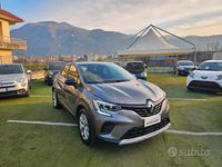 Usata Renault Captur Techno 91 CV (66 kW) 2022 Grigio SUV