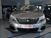 Usata Peugeot 3008 Business-Line 130 CV (95 kW) 2019 Grigio SUV
