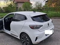 Usado Renault Clio V 116 HP (85 kW) 2025 Branco Sedan