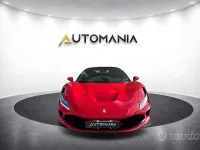 Usata Ferrari F8 721 CV (530 kW) 2022 Rosso Coupé