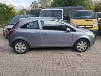 Usata Opel Corsa 65 CV (47 kW) 2010 Utilitaria
