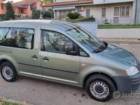 Usata VW Caddy 105 CV (77 kW) 2010 Verde Monovolume