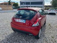 Usata Lancia Ypsilon 69 CV (50 kW) 2015 Rosso Utilitaria