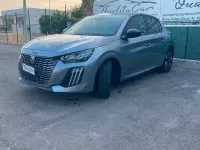 Usata Peugeot 208 Allure 100 CV (73 kW) 2025 Grigio Utilitaria