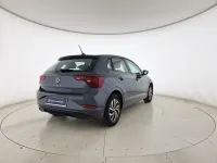 Usata VW Polo Life 80 CV (58 kW) 2023 Smoky grey metallizzato Utilitaria