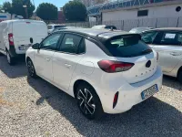 Usata Opel Corsa 100 CV (73 kW) 2025 Arktis white Utilitaria
