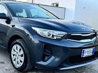Second-hand Kia Stonic 110 CP (80 kW) 2018 Gri SUV