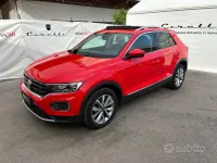 Usata VW T-Roc Advance 116 CV (85 kW) 2019 Rosso SUV