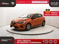 Usata Renault Clio Equilibre 101 CV (74 kW) 2023 Arancione Utilitaria