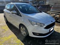 Begagnad Ford C-MAX S 120 HK (88 kW) 2017 Vit Minibuss