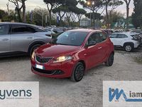 Usata Lancia Ypsilon Gold 70 CV (51 kW) 2022 Rosso Utilitaria