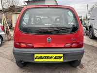 Usata Fiat 600 54 CV (39 kW) 2006 Rosso Utilitaria