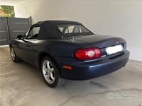 Usata Mazda MX5 110 CV (80 kW) 2003 Blu Cabrio