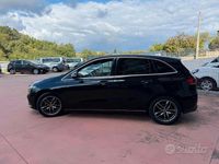 Usata Mercedes B180 116 CV (85 kW) 2021 Nero Monovolume