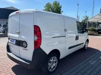 Usata Fiat Doblò Lounge 105 CV (77 kW) 2021 Bianco Monovolume