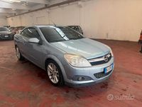 Usata Opel Astra Cabriolet Cosmo 116 CV (85 kW) 2007 Blu Cabrio