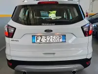 Usata Ford Kuga 120 CV (88 kW) 2019 Bianco SUV