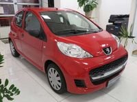 Usata Peugeot 107 Allure 68 CV (50 kW) 2009 Rosso Utilitaria