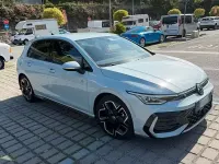 Usata VW Golf VIII R-line Plus 150 CV (110 kW) 2024 Blu Berlina