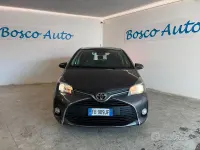 Usata Toyota Yaris Active 90 CV (66 kW) 2015 Grigio Utilitaria