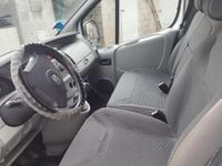 Usata Opel Vivaro 146 CV (107 kW) 2008 Bianco Monovolume