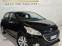 Usata Peugeot 208 68 CV (50 kW) 2015 Nero Utilitaria