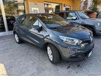 Usata Renault Captur Intens 90 CV (66 kW) 2016 Blu SUV