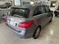 Usata Mercedes B180 Premium 109 CV (80 kW) 2014 Grigio Utilitaria