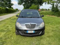 Usata Lancia Ypsilon 60 CV (44 kW) 2004 Grigio Utilitaria