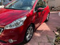Usata Peugeot 208 82 CV (60 kW) 2013 Rosso Utilitaria