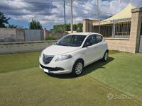 Usata Lancia Ypsilon Gold 95 CV (69 kW) 2012 Bianco Utilitaria