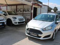 Usata Ford Fiesta 96 CV (70 kW) 2014 Grigio Utilitaria