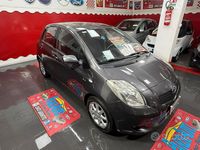 Usata Toyota Yaris 90 CV (66 kW) 2008 Grigio Utilitaria