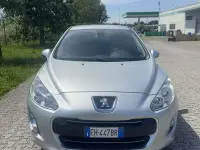 Usata Peugeot 308 Premium 120 CV (88 kW) 2011 Berlina