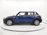 Usata Mini Cooper D 116 CV (85 kW) 2018 Deep blue metallizzato Utilitaria