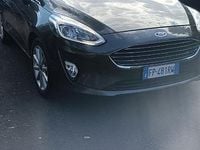 Usata Ford Fiesta Titanium 95 CV (69 kW) 2018 Grigio Utilitaria