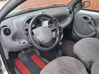 Usata Ford Ka 60 CV (44 kW) 2000 Grigio Utilitaria