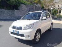 Usata Daihatsu Terios 105 CV (77 kW) 2010 Bianco SUV