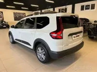 Käytetty Dacia Jogger Comfort 110 HP (80 kW) 2023 Valkoinen Tila-auto