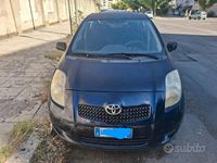 Usata Toyota Yaris 65 CV (47 kW) 2007 Blu Utilitaria