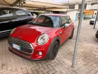 Usata Mini Cooper D 116 CV (85 kW) 2016 Rosso Utilitaria