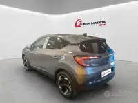 Nuova Renault Captur Techno 160 CV (117 kW) 2026 Grigio SUV