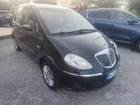 Usata Lancia Musa 77 CV (56 kW) 2008 Nero Monovolume