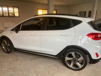 Usata Ford Fiesta Active 125 CV (91 kW) 2018 Bianco Berlina