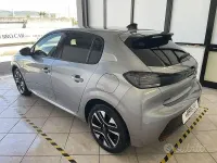 Usata Peugeot 208 Allure 102 CV (75 kW) 2025 Grigio Utilitaria